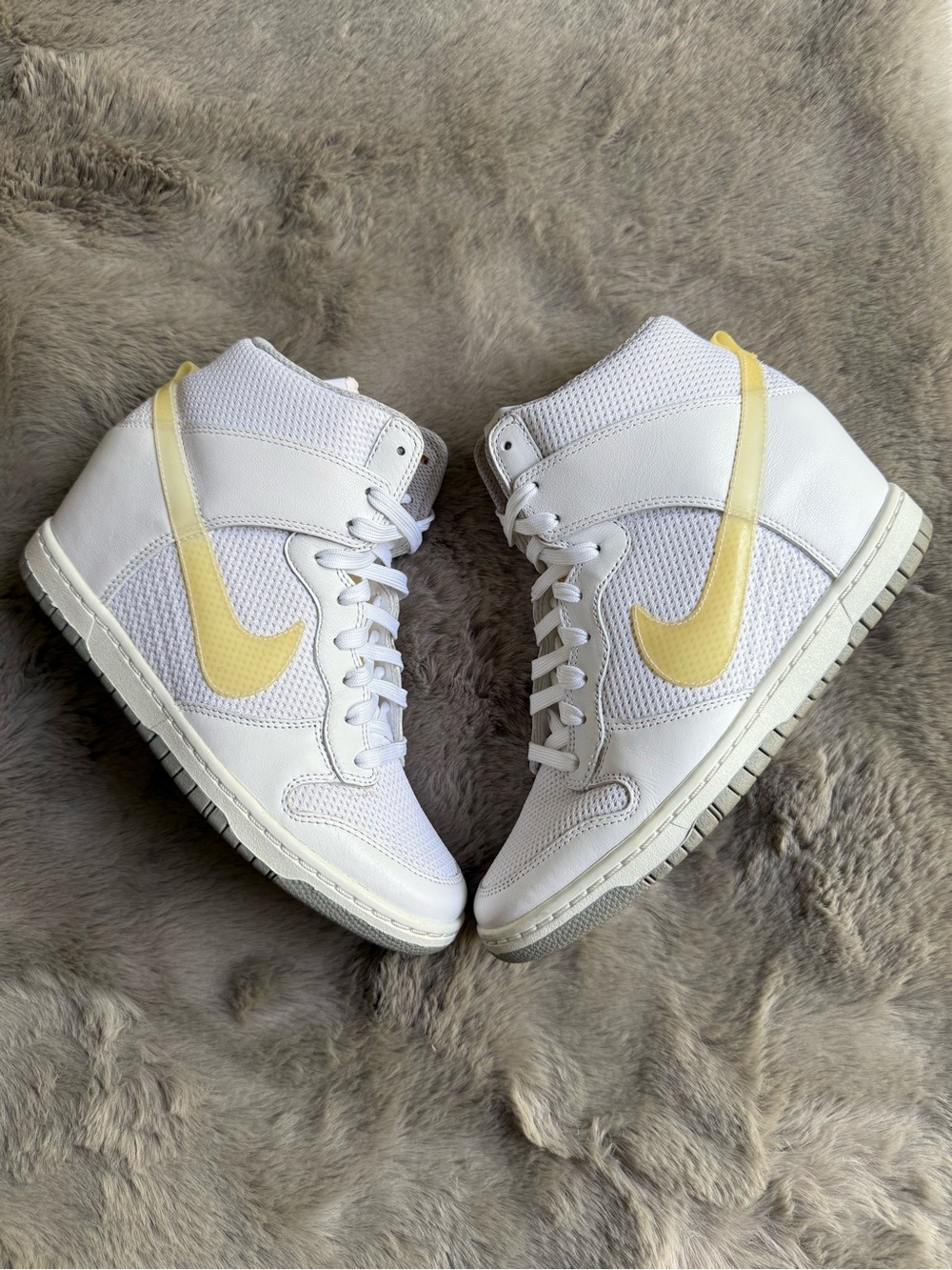 Nike Women's Dunk Sky High (Hidden Wedge Heel)